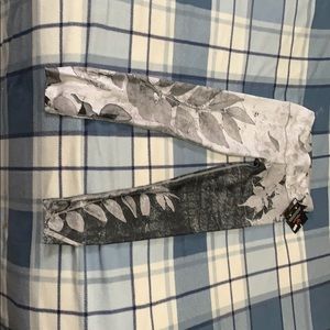 black and white patterned leggings